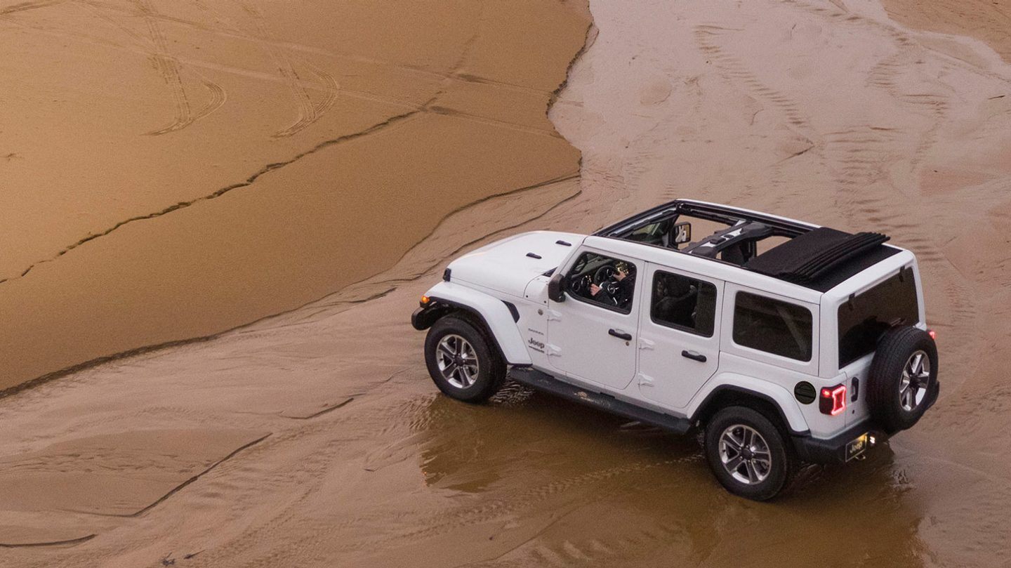 2020 Jeep Wrangler Unlimited Rear White Exterior Picture